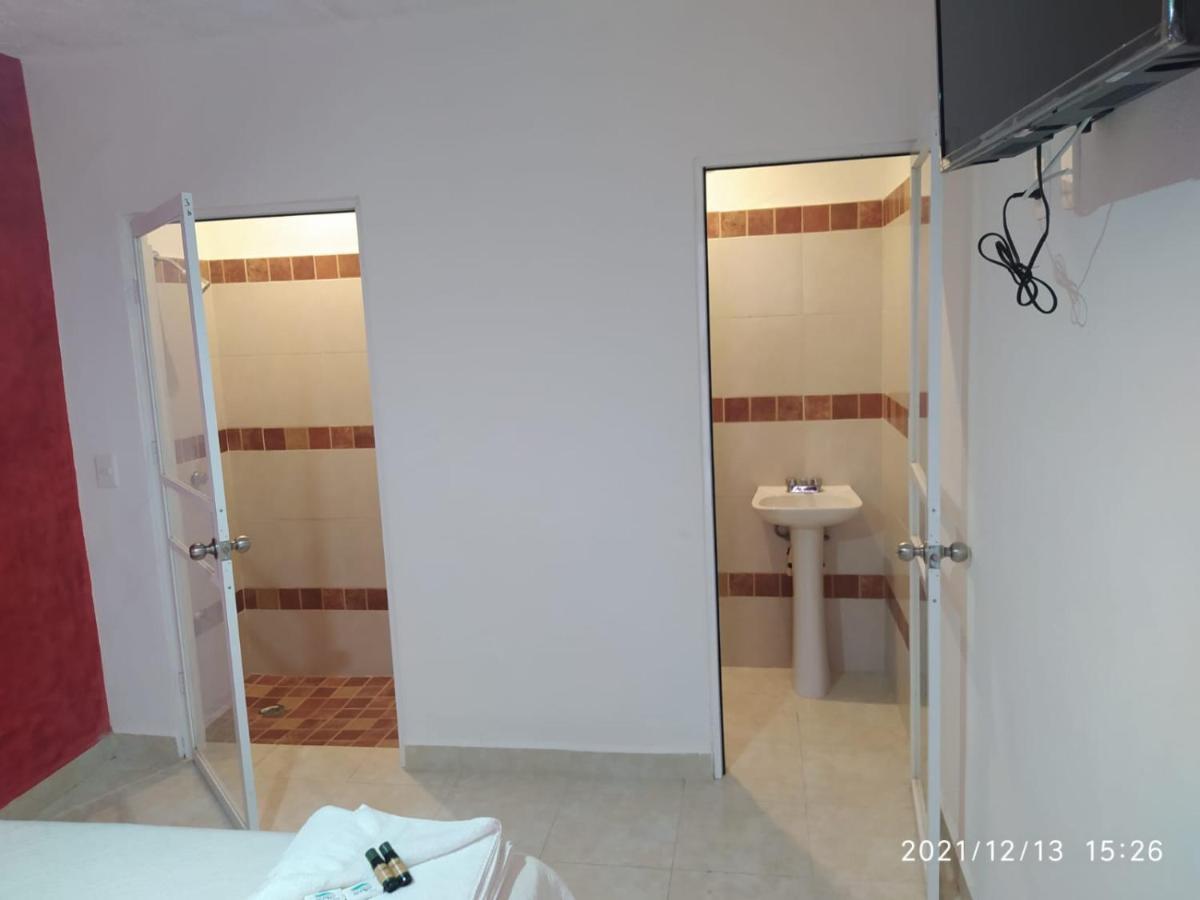 Hotel Bello Caribe Express 코수멜 외부 사진